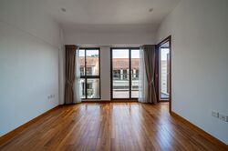 Holland Link (D10), Terrace #503034781